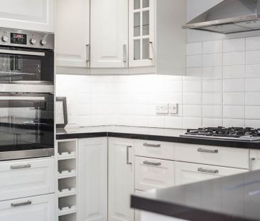 3 bedroom semi-detached house to rent - Photo 3