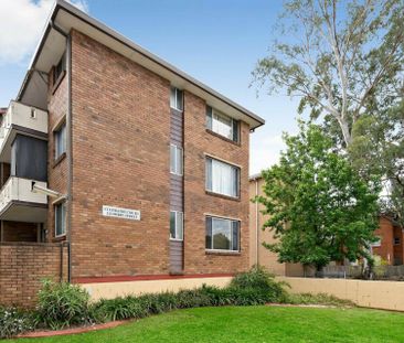2/213 Derby Street, Penrith NSW - Photo 2