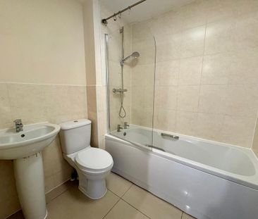 2 bedroom semi-detached house to rent - Photo 6