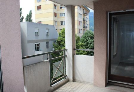 Appartement T2 à GRENOBLE - Photo 2