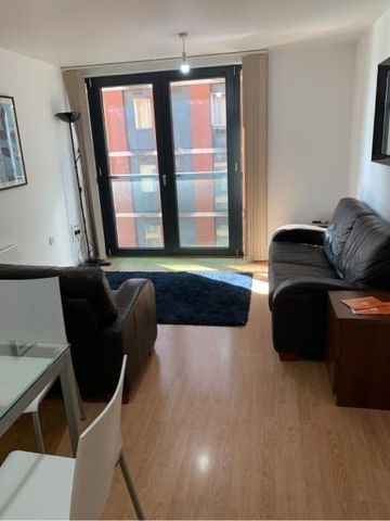 2 bedroom apartment to rent - Photo 5