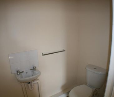 1 bedroom detached house to rent - Photo 3