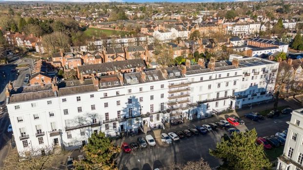 Clarendon Square, Leamington Spa - Photo 1