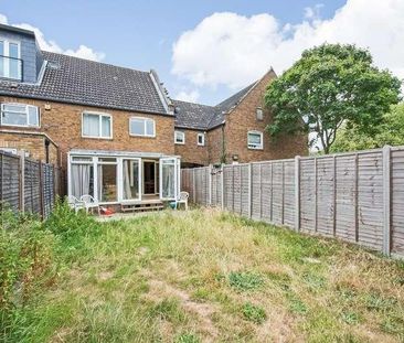 Redwood Close, Surrey Quays, SE16 - Photo 1