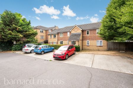 Donald Woods Gardens, Surbiton - Photo 5