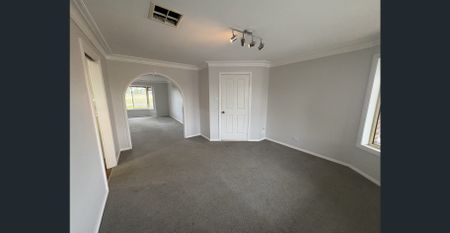 Spacious Family Home with Shed, Pool & Acreage - Photo 5