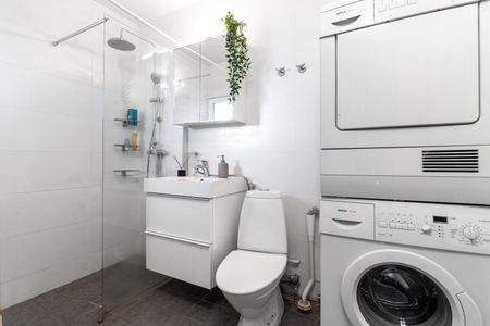 Helsingörsgatan, Kista - Photo 4