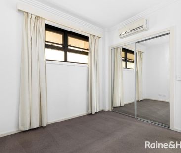 Classic 2Br Apartment in Glen Huntly! - Photo 1
