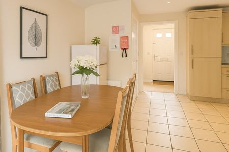 5 Bed Terraced House, Filton Avenue, BS7 - Photo 2