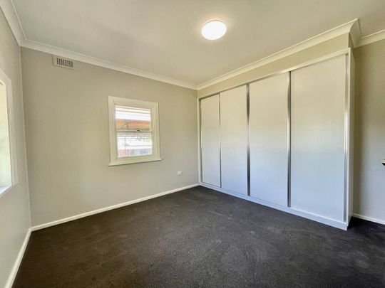 Ray White Real Estate Parkes - Photo 1