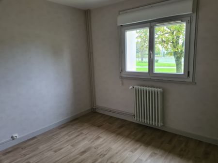 Location - Appartement T3 - 62 m² - Montbéliard - Photo 2