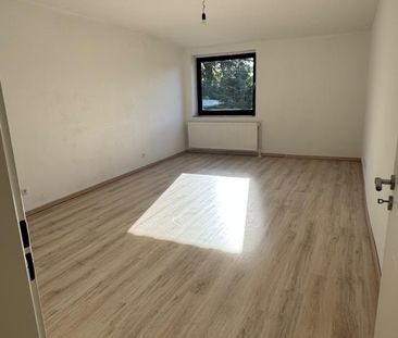 große 3-Zimmer Wohnung mit Süd-Balkon - Foto 1
