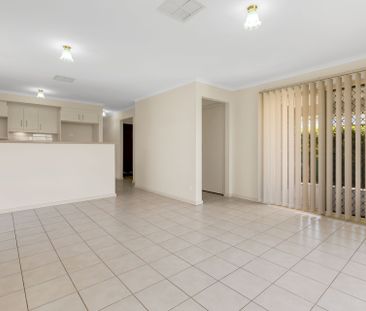 4 Bedroom family home in Blakeview - Photo 5