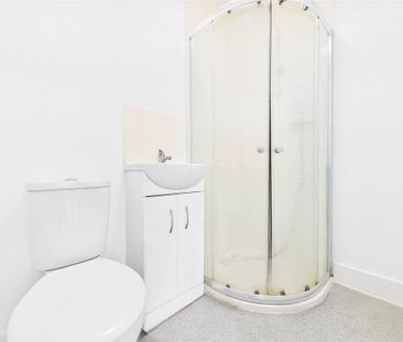 Property to rent - Photo 4