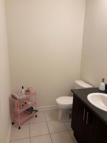 For Lease - 487 Queen Street Unit# 308, Newmarket, Ontario - Photo 5