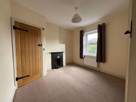 2 bedroom terraced house to rent - Photo 4