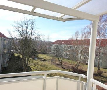 3-Raumwohnung mit Wanne und Balkon - Foto 1