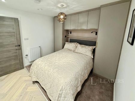 Studio to rent - Photo 3