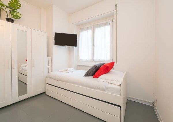 Via Giosuè Borsi, Milan, Lombardy 20143