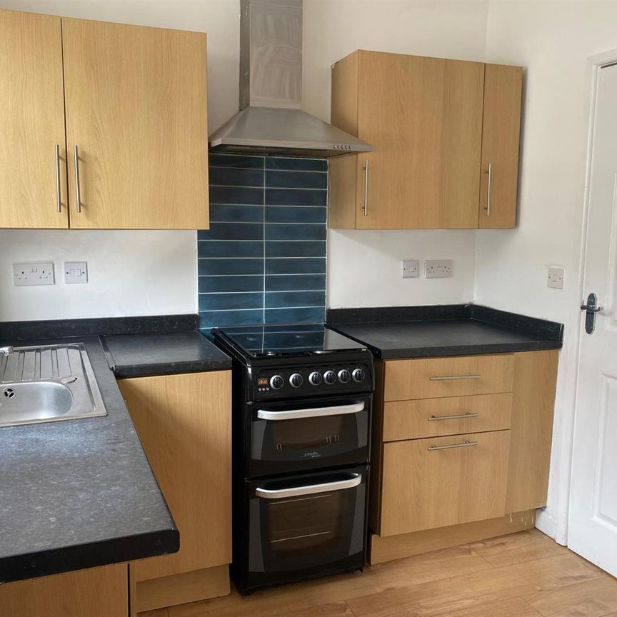 House - Terraced For Rent North Road, Porth - Photo 1