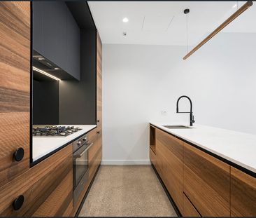 Executive One Bedroom Apartment! - Photo 2