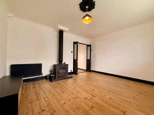 Colesbourne Road, Portsmouth - Photo 1