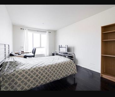 1425 Boul. Le Corbusier - Photo 5