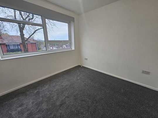 Flat 4 Hilltop Court, Brooklands Road, Crumpsall - Photo 1