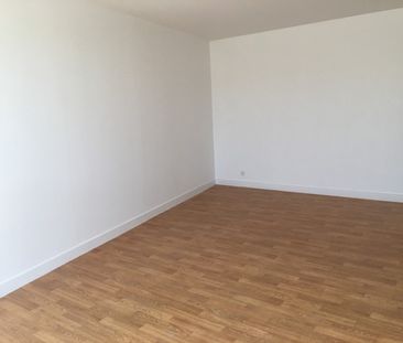 Location Appartement 2 pièces 49m² ORLEANS 45000 - Photo 6