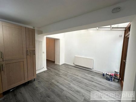 3 bedroom terraced house to rent - Photo 4