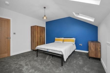 Bankfield Avenue, Victoria Park, Manchester, M13 - Photo 2