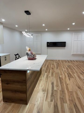 For Lease - 464 Sandford Street Unit# Main Floor, Newmarket, Ontario - Photo 2