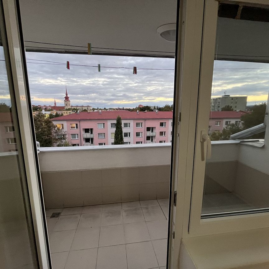 Pronájem bytu 2+1 68 m² - Фото 1