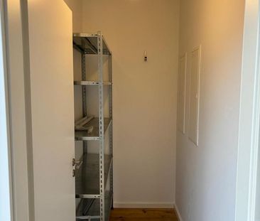 Stilvolle 2-Zimmer-Wohnung mit moderner Kochinsel in Karlshorst - Foto 1