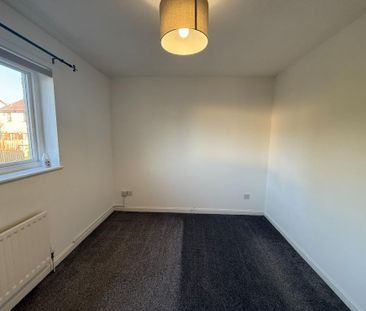 2 bedroom semi-detached house to rent - Photo 4