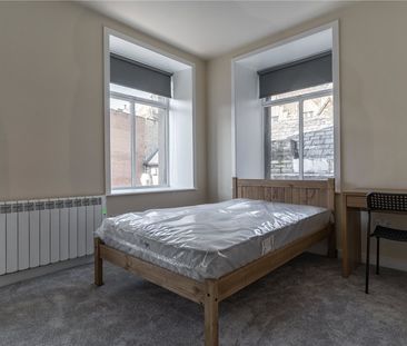 7 Chancery Lane, Huddersfield, HD1 - Photo 1