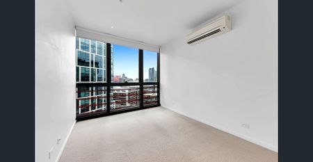 Unfurnithed Corner Apt with Views - Photo 4