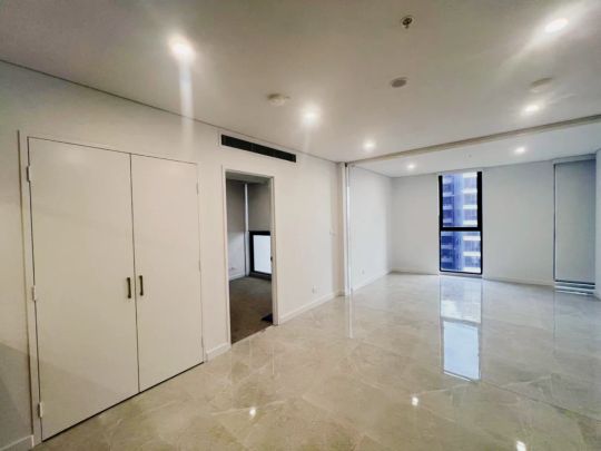 2 bed 2 bath - Photo 1