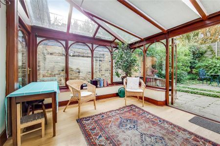 5 bedroom terraced house to rent - Photo 2