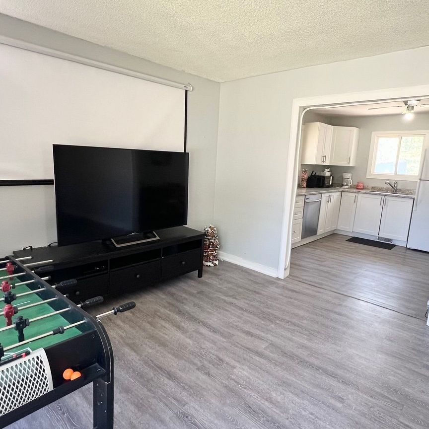 For Lease - 688 7th Line, Oro-Medonte, Ontario - Photo 1