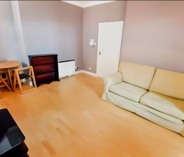 Small Room - Photo 1