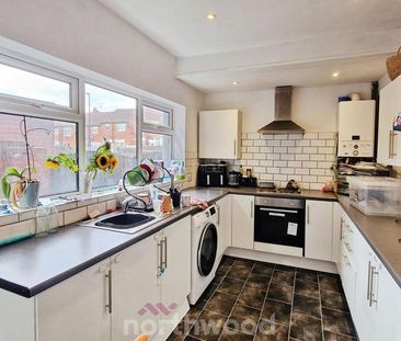 3 bedroom terraced house to rent - Photo 4