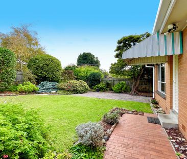 3 BEDROOM FAMILY HOME IN PRIZED LOCATION - Photo 5