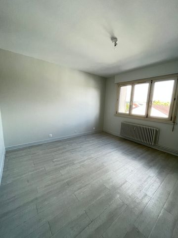 APPARTEMENT 4 pièce(s) - 97.22m² - Photo 2