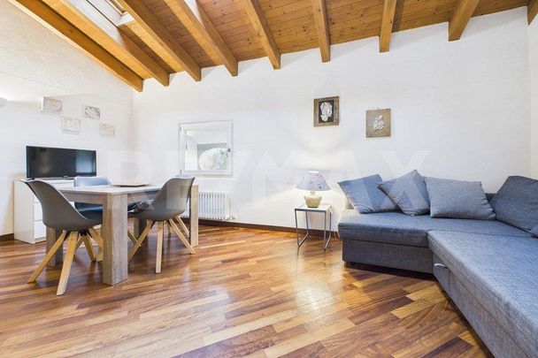 Appartamento arredato di 1½ locali con soppalco e vista sul Lago di... - Foto 1