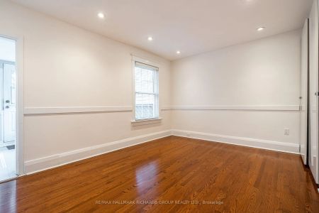 Detached Home For Lease | E9036091 - Photo 2