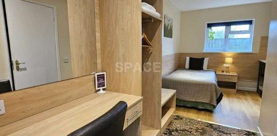 Connaught Road, Reading, RG30 - Photo 2