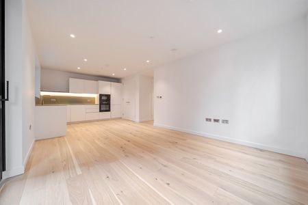 Available from 05/01/2026 - 2 Bed Apartment, Furnished - Photo 5