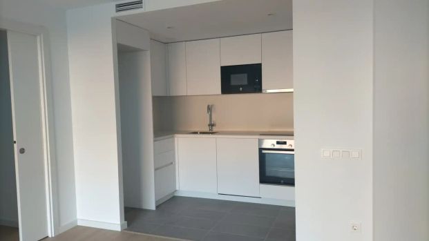 Piso de alquiler en Carrer D'alemanya, Centre - Photo 1