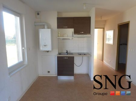 T2 MEUBLE AVEC JARDIN + PARKING - Photo 2